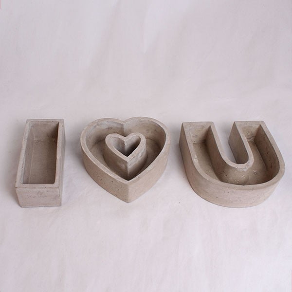 Komplet 3 sivih betonskih lončkov Dakls I Love You