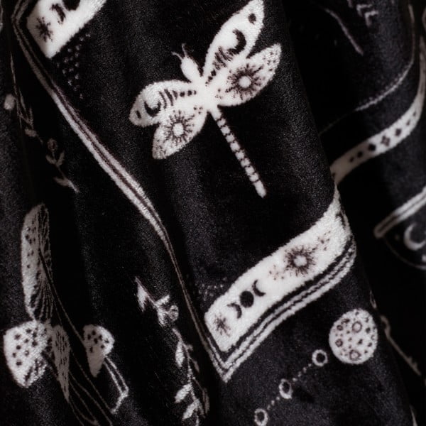 Črna odeja z motivom za noč čarovnic iz mikropliša 130x170 cm Enchanted Witchcraft – Catherine Lansfield-image-2