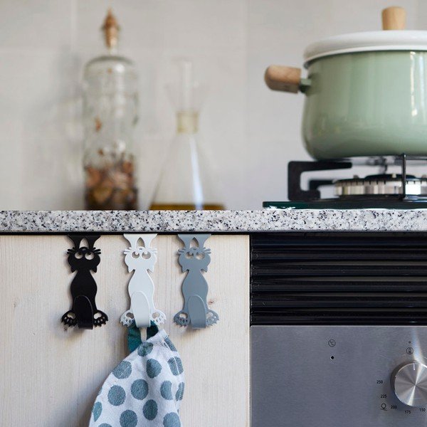 Kovinski viseči obešalniki v kompletu 3 ks Curious Cats – Balvi-image-1