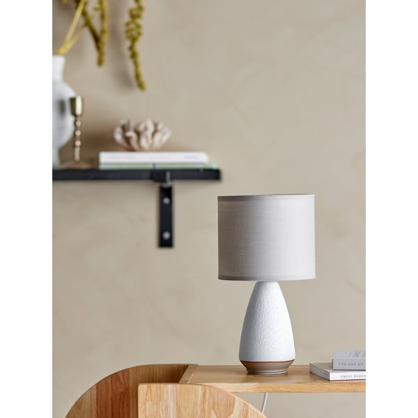 Bela/bež namizna svetilka s tekstilnim senčilom (višina 27,5 cm) Paprica – Bloomingville-image-1