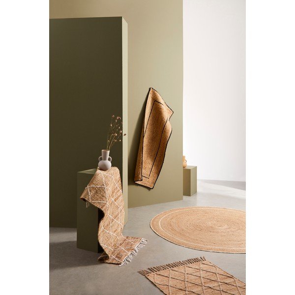 Bela/v naravni barvi ročno tkana preproga iz jute 70x140 cm Shaila – Bizzotto-image-2