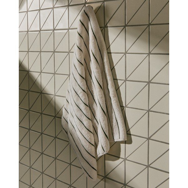 Zelena/bež frotirna bombažna brisača 50x90 cm Dorane – Kave Home-image-1