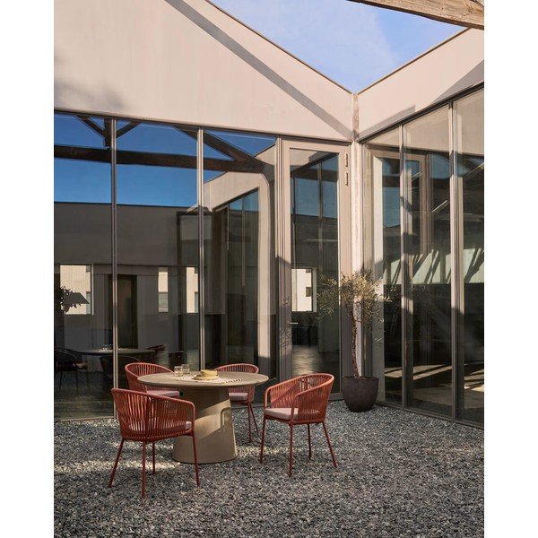 Betonska zunanja jedilna miza Kave Home Itai, ⌀ 120 cm-image-3