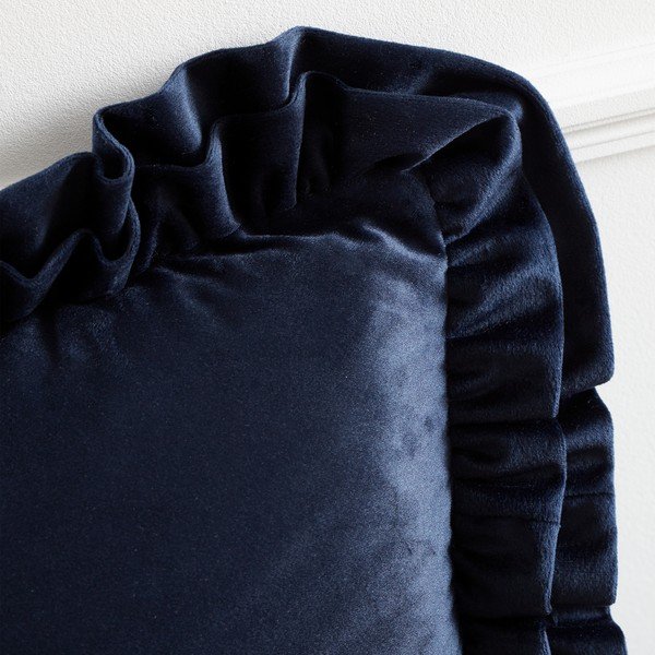 Žametna okrasna blazina 43x43 cm Velvet Double Frill – Catherine Lansfield-image-1