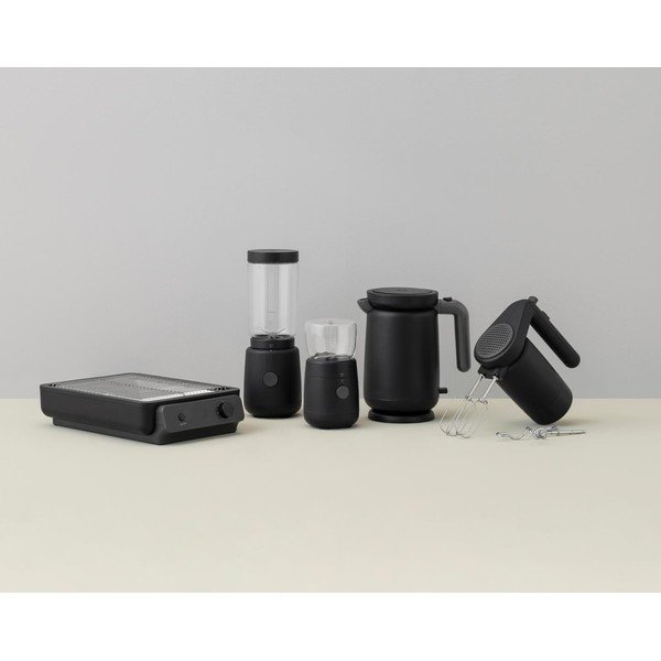 Črn plastičen grelnik vode 1 l Foodie – RIG-TIG-image-2