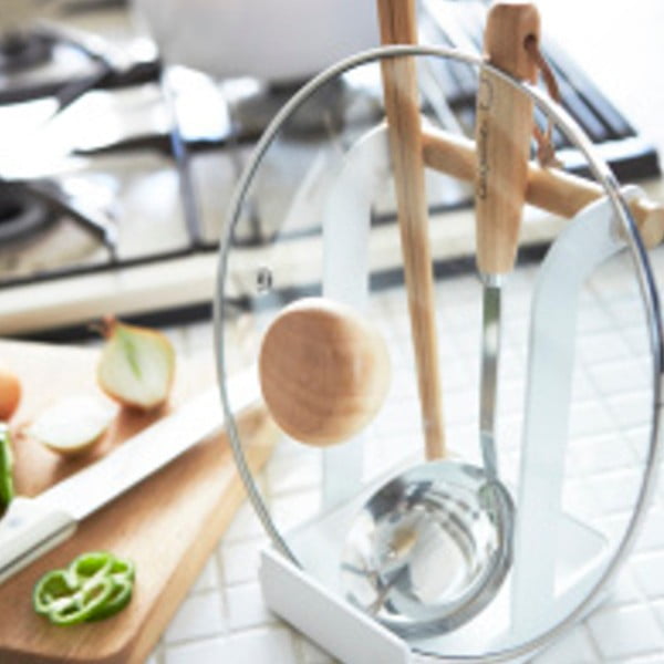 Belo stojalo za pokrov in kuharske pripomočke z detajli iz bukovega lesa YAMAZAKI Tosca-image-1