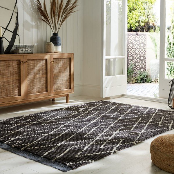 Črna preproga 160x230 cm Aisha – Flair Rugs-image-1