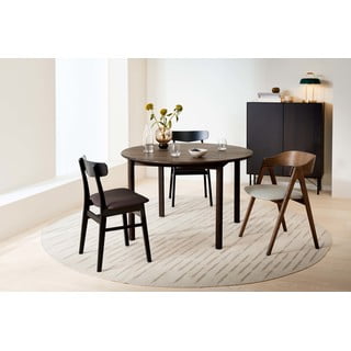 Okrogla raztegljiva jedilna miza z dodatno ploščo iz masivnega hrasta ø 120 cm Noor – Hammel Furniture