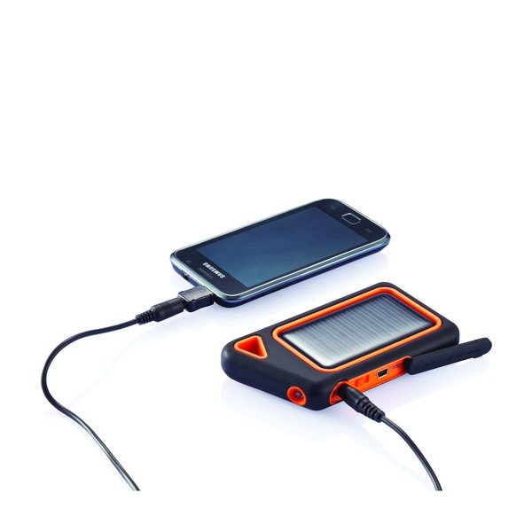 Vodoodporen solarni polnilec