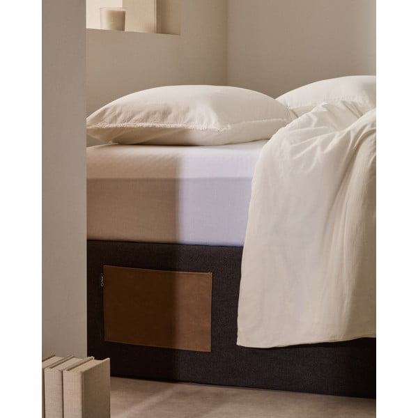 Črna oblazinjena zakonska postelja s prostorom za shranjevanje 160x200 cm Matters – Kave Home-image-2