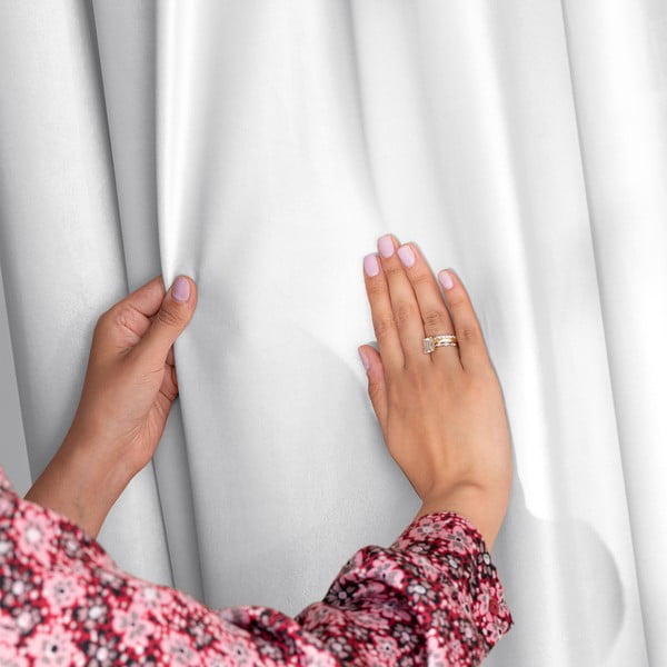 Bela žametna zavesa za delno zatemnitev 140x270 cm Eyelets – Restilo-image-3