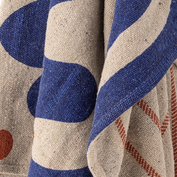 Modra odeja 130x160 cm Eviaya – Bloomingville-image-4