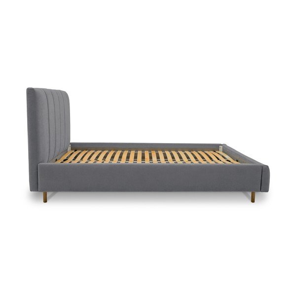 Siva oblazinjena zakonska postelja z letvenim dnom 160x200 cm Zee – Scandic-image-3