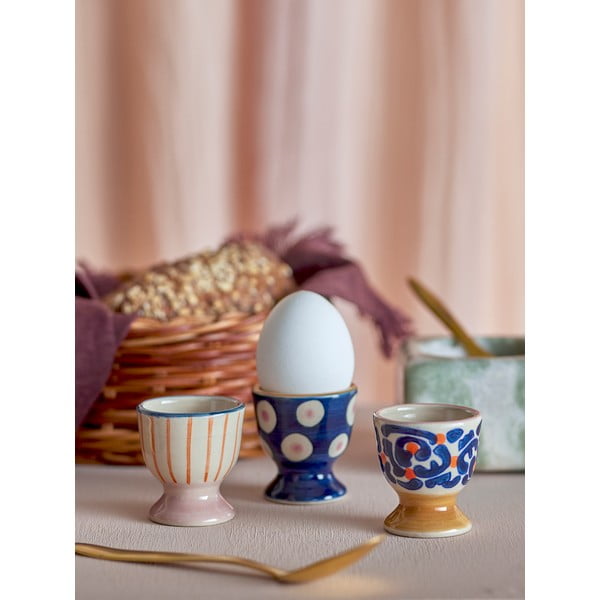 Lončeni podstavki za jajca v kompletu 3 ks Eviaya – Bloomingville-image-1