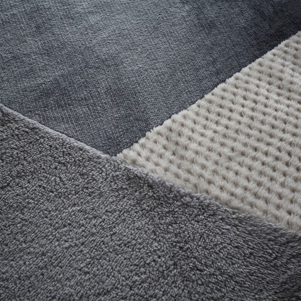 Siva posteljnina za zakonsko posteljo iz flisa 200x200 cm Cosy Larsson Geo – Catherine Lansfield-image-4