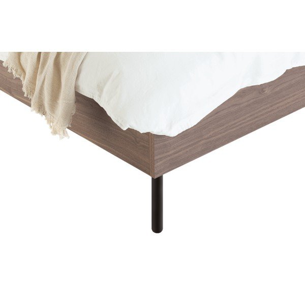 Oblazinjena/iz iverne plošče zakonska postelja v orehovem dekorju z letvenim dnom 160x200 cm v temni naravni barvi Streiko – noo.ma-image-4