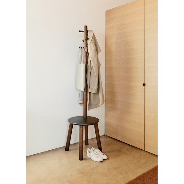 Črn obešalnik iz lesa kavčukovca Pillar - Umbra-image-1