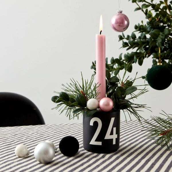 Črn porcelanast svečnik Design Letters-image-3