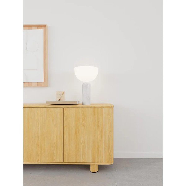 Komoda v hrastovem dekorju v naravni barvi 160x75x40 cm Atmore – Actona-image-1