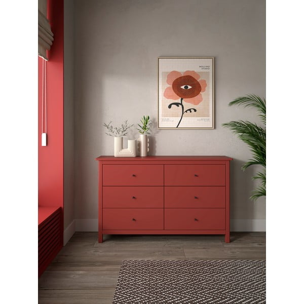 Rdeča nizka komoda iz masivnega bora 130x80 cm Misti – Marckeric-image-1