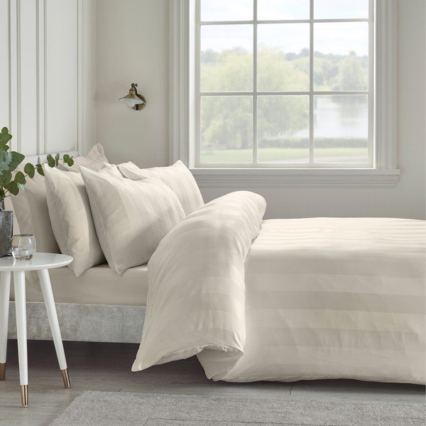 Kremno bela enojna satenasta posteljnina 135x200 cm So Soft Satin Stripe – Catherine Lansfield-image-1