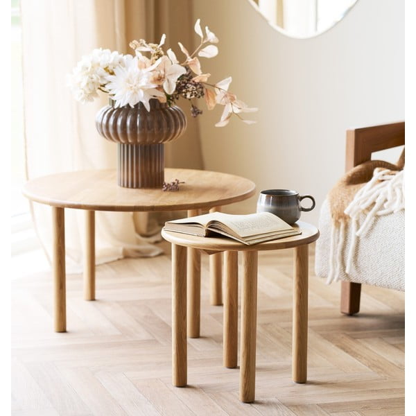 Okrogla klubska mizica iz masivnega hrasta v naravni barvi ø 70 cm Jena – House Nordic-image-1
