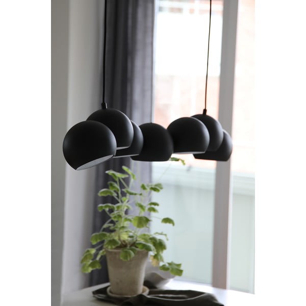 Črna viseča svetilka s kovinskim senčilom Cupolo – Markslöjd-image-2