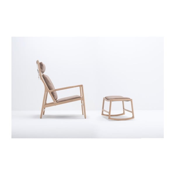 Fotelj z masivno hrastovo konstrukcijo in sedežem iz rjavega usnja Gazzda Dedo-image-3