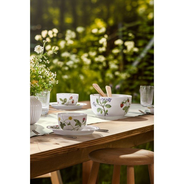 Bela porcelanasta skledica za juho 600 ml Hammershøi Summer – Kähler Design-image-1