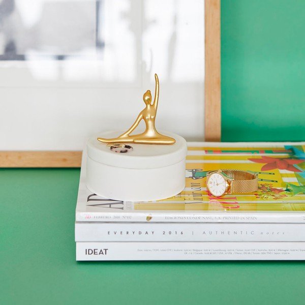 Bela porcelanasta posodica za nakit Balvi Ballerina-image-1