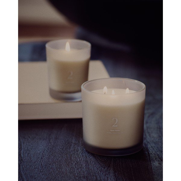 Dišeča sveča čas gorenja 50 h Sweet Vanilla – Kave Home-image-1