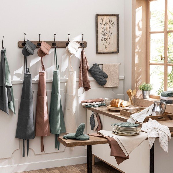 Komplet kuhinjske rokavice in podloge za lonec 2 ks Gourmet – douceur d'intérieur-image-1