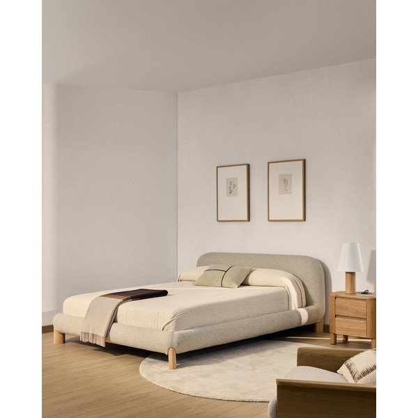 Bež oblazinjena zakonska postelja brez letvenega dna 180x200 cm Odina – Kave Home-image-1