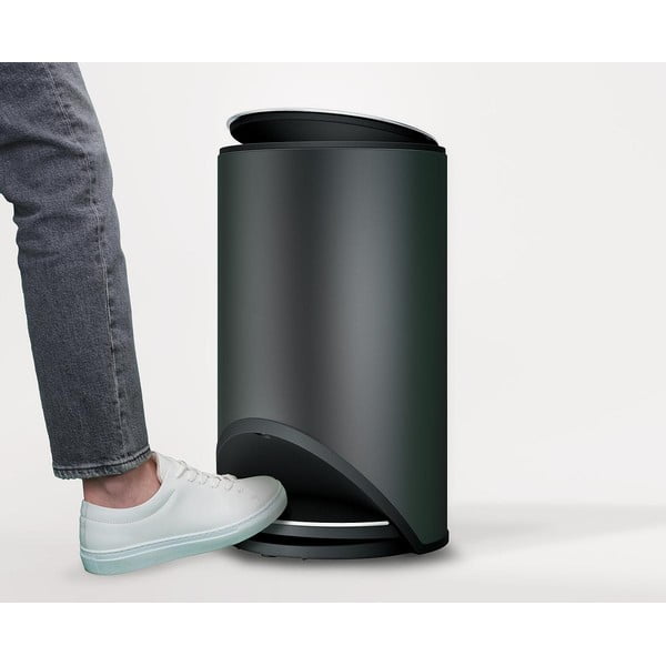 Mat črn kovinski koš za smeti s pedalom 10 l Arc – Joseph Joseph-image-4