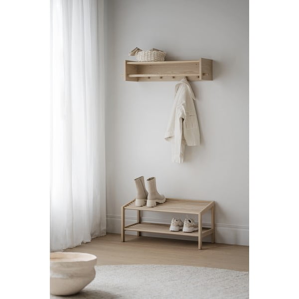 Stenski obešalnik iz masivnega hrasta v naravni barvi s polico Hillmond – Rowico-image-3