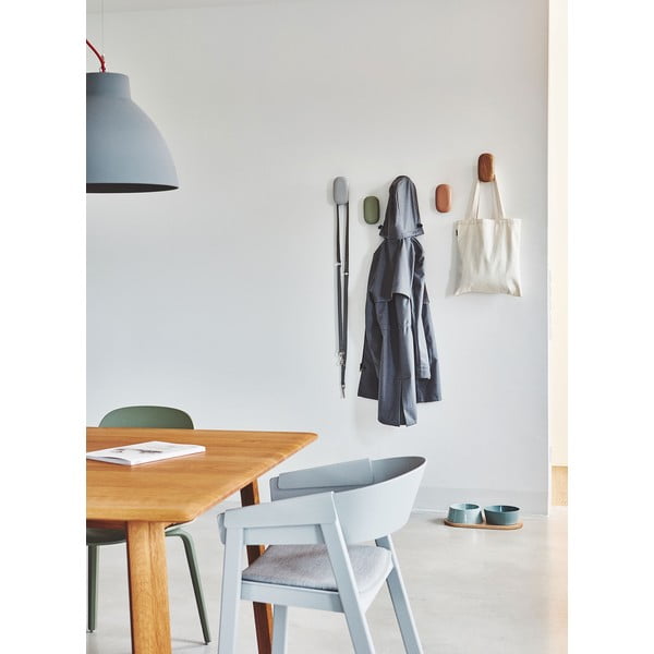 Črn hrastov stenski obešalnik Gemma Oak Black – MiaCara-image-1