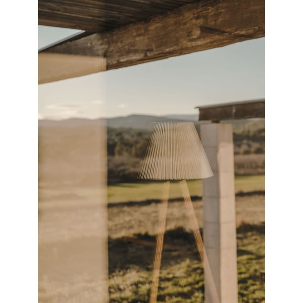 Stoječa svetilka v naravni barvi s tekstilnim senčnikom (višina 149 cm) Benicarlo – Kave Home-image-2