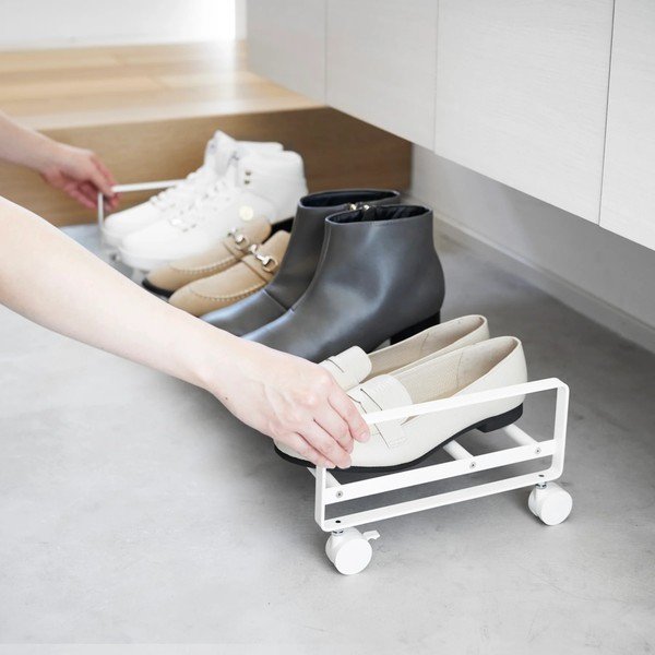 Belo kovinsko stojalo za čevlje 83,5x14,5x27,5 cm Tower – YAMAZAKI-image-1