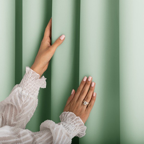 Mentolno zelena zavesa za delno zatemnitev 140x270 cm Carli – Restilo-image-1