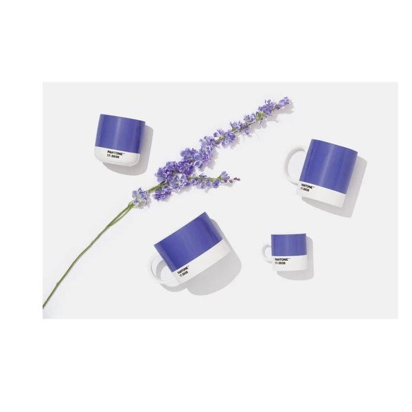 Vijolična porcelanasta skodelica 375 ml Very Peri 17-3938 – Pantone-image-2