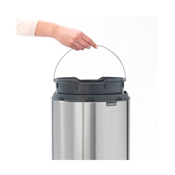 Jeklen koš za smeti na dotik v mat srebrni barvi 30 l Touch Bin – Brabantia-image-4