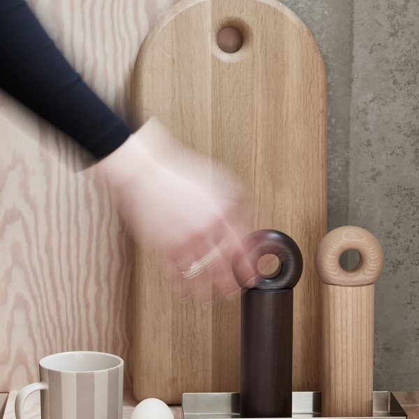 Kovinski dekorativni pladenj 10x23,5 cm Bakku – OYOY Living Design-image-1