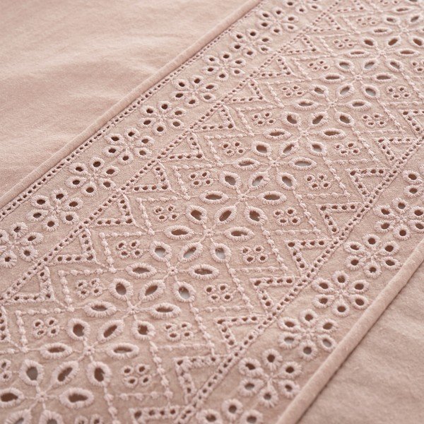 Rožnata podaljšana posteljnina za zakonsko posteljo 230x220 cm Broderie Anglaise – Catherine Lansfield-image-3