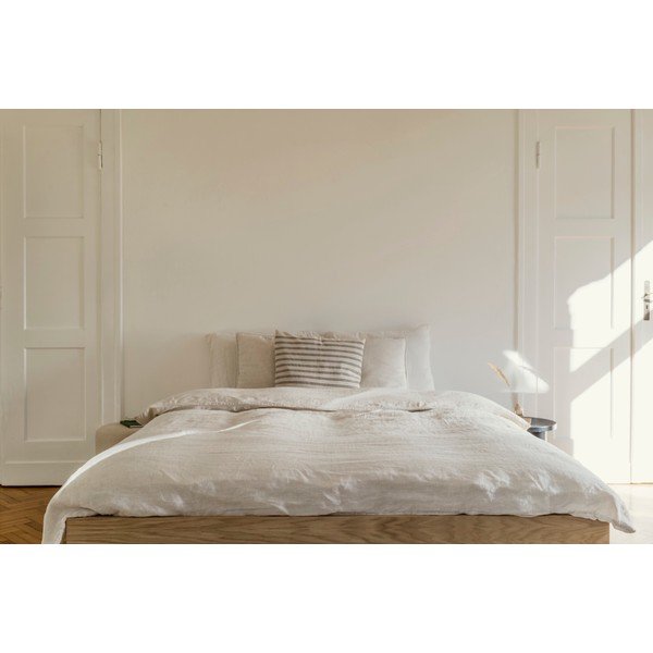 Črna zakonska postelja iz iverne plošče brez vzglavja z letvenim dnom 160x200 cm Streiko – noo.ma-image-3