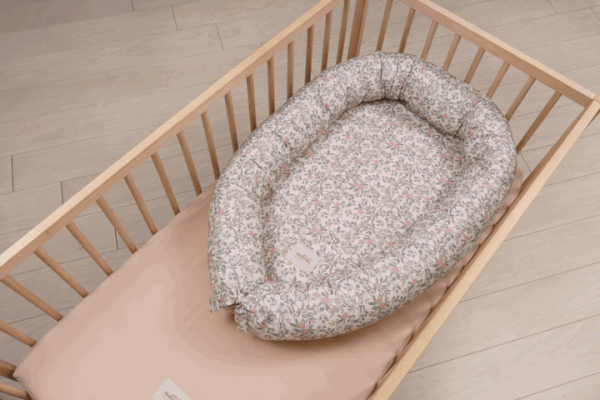 Bež gnezdo za dojenčka Apricot - Malomi Kids-image-1