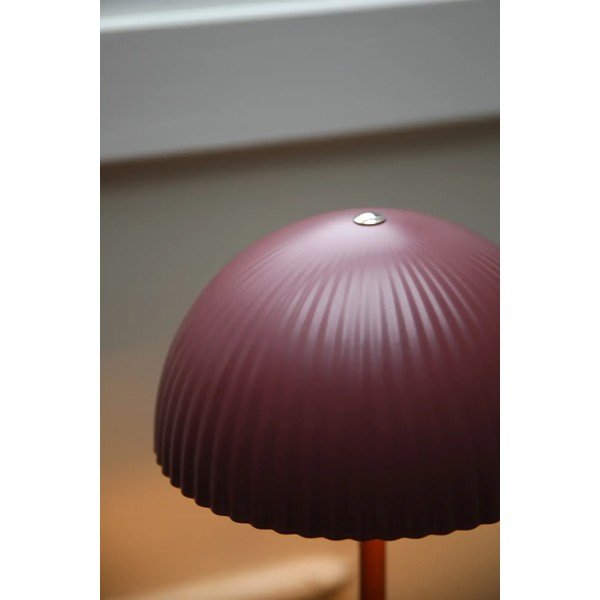Rdeča kovinska namizna svetilka s kovinskim senčilom (višina 33,5 cm) Zin – Markslöjd-image-2