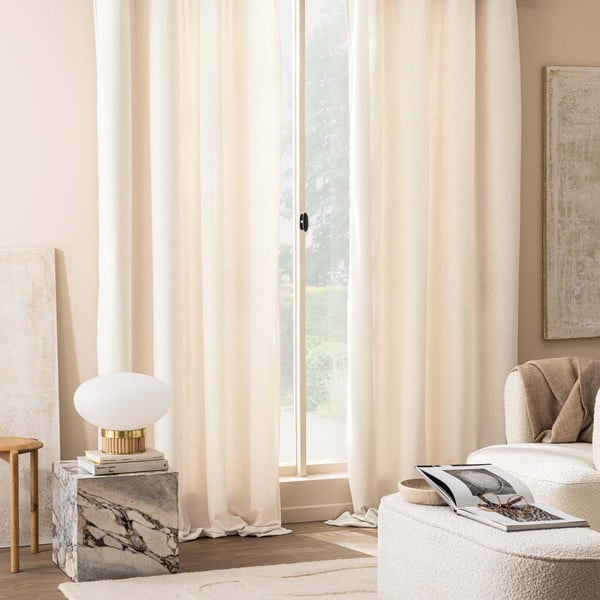 Kremno bela bouclé zavesa 140x260 cm Winona – douceur d'intérieur-image-1