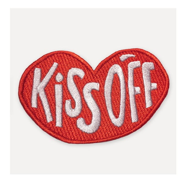 Rdeč našitek U Studio Design Kiss Off, 8,5 x 11 cm