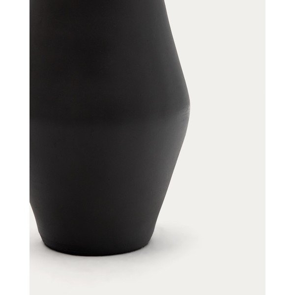 Mat črna ročno izdelana visoka vaza iz terakote (višina 61 cm) Posia – Kave Home-image-2