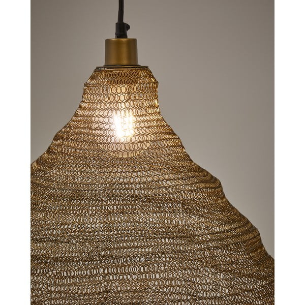 Viseča svetilka v zlati barvi s kovinskim senčilom ø 48,5 cm Sarraco – Kave Home-image-1